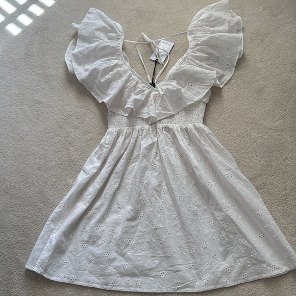 White eyelet V-Neck ruffle mini, smocked waist by “WeWoreWhat”. New w/tags - Picture 3 of 6